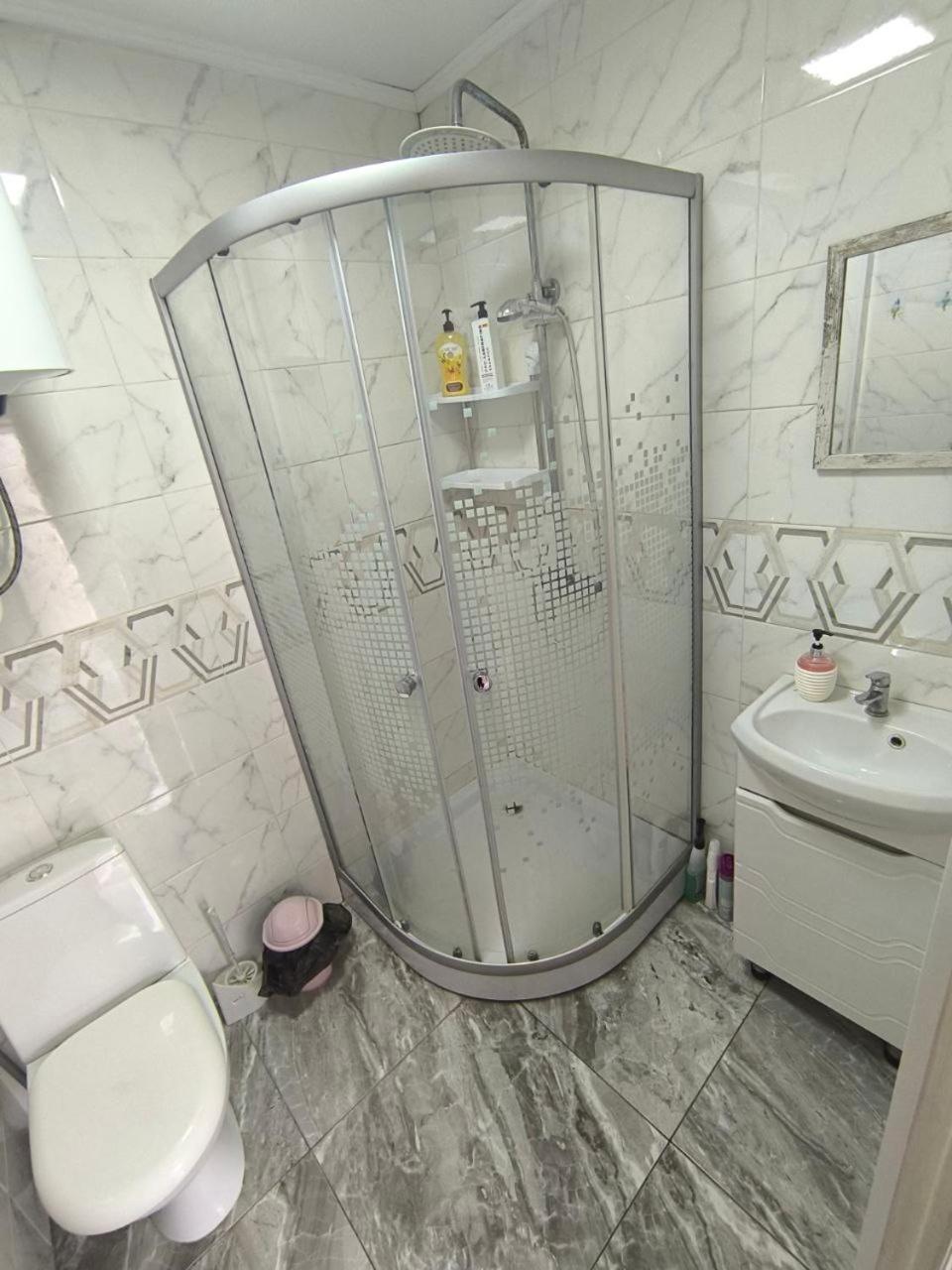 Комфортный Дом До 4Х Человек. Есть Парковка На 2 Машины, Wi-Fi, Tv. Bichkek Extérieur photo